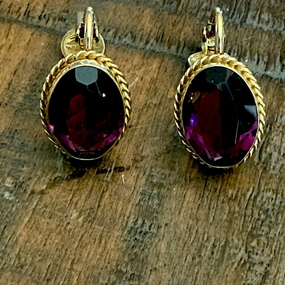 Vintage Carla 1/20 14K Gold-Filled Clip-On Earrings Purple Glass Stone - Picture 2 of 7